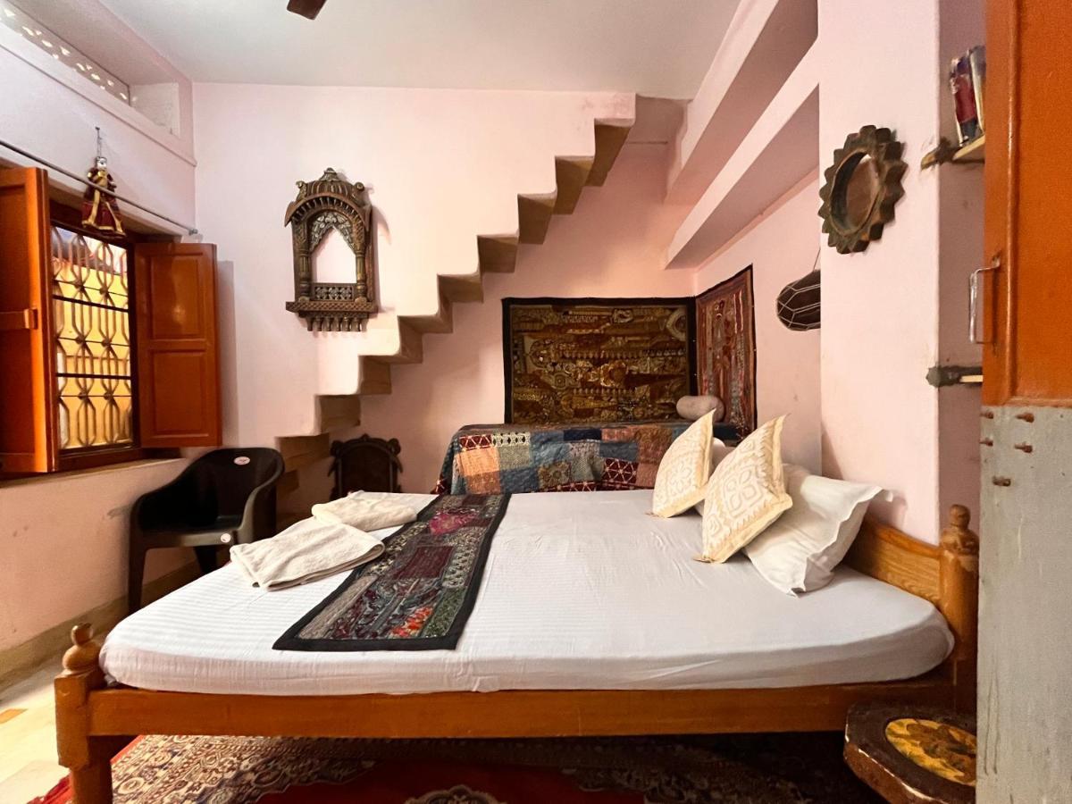 Hostel Marigold Home Stay Jaisalmer Exteriör bild