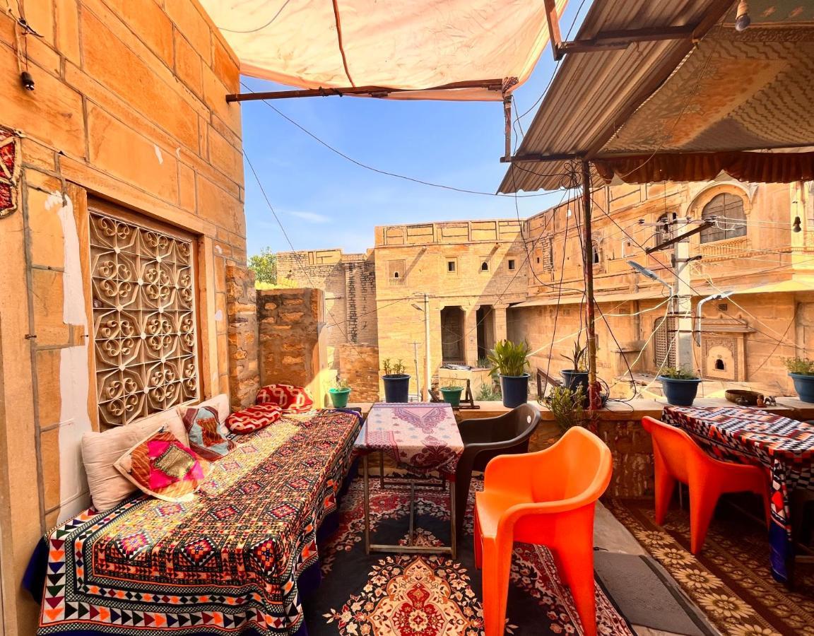 Hostel Marigold Home Stay Jaisalmer Exteriör bild