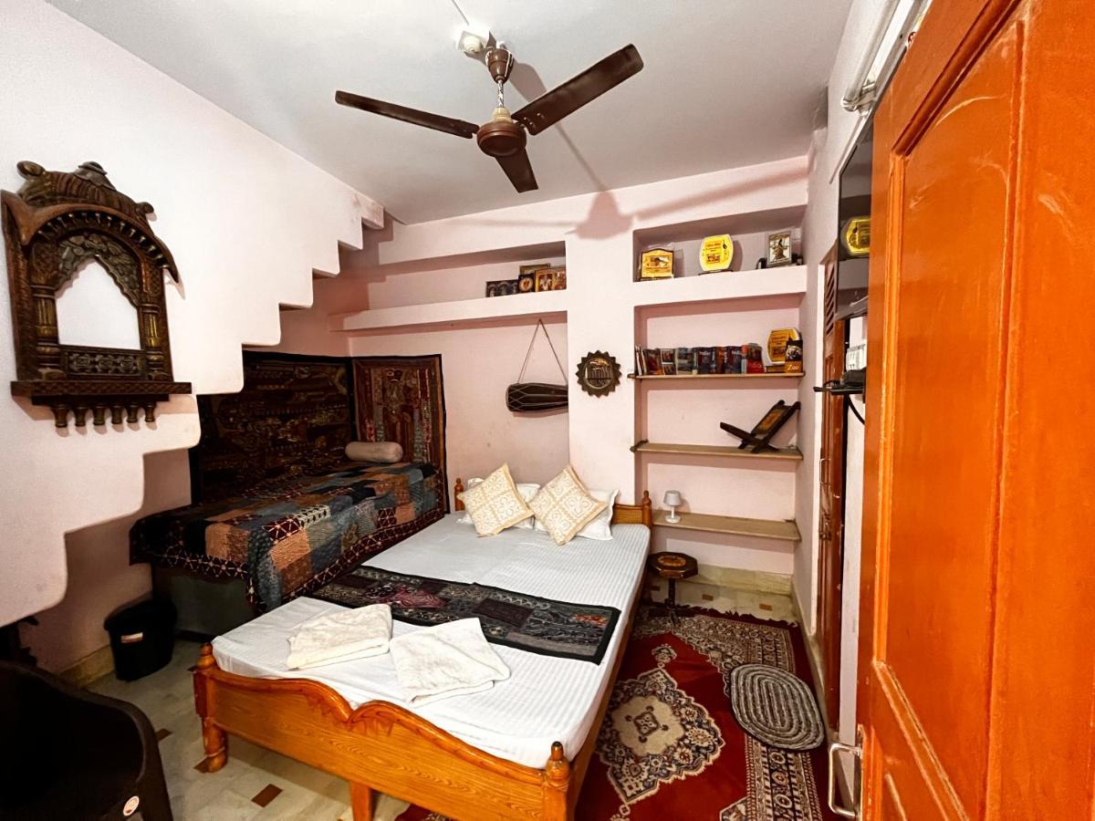 Hostel Marigold Home Stay Jaisalmer Exteriör bild